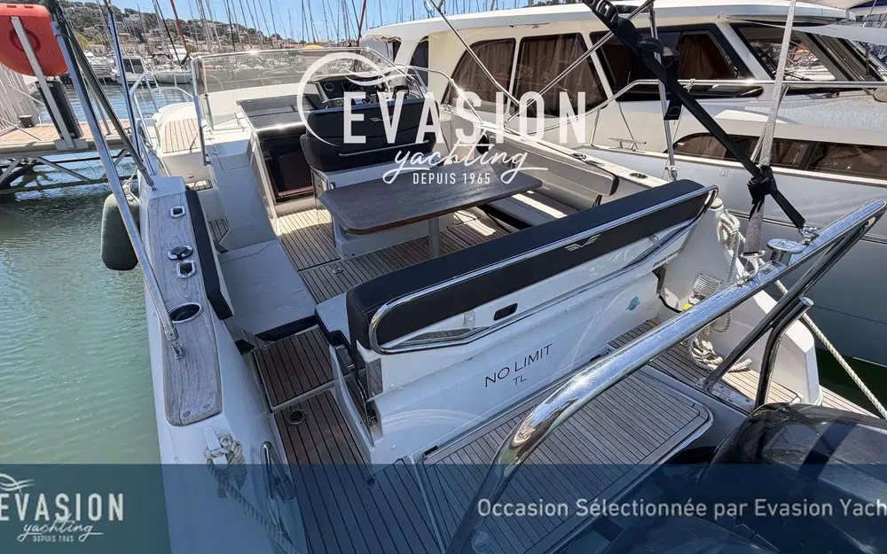 slider 5 Beneteau Flyer 8.8 SUNdeck