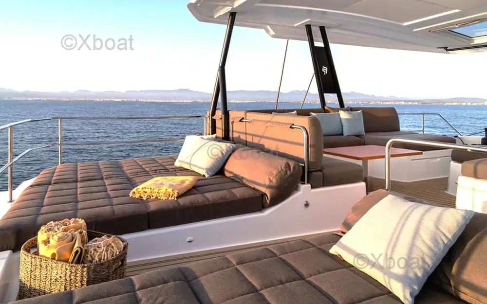 slider 9 Fountaine Pajot Samana 59