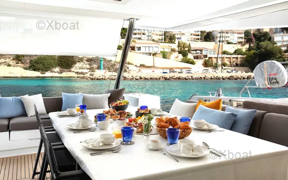 slider 5 Fountaine Pajot Samana 59