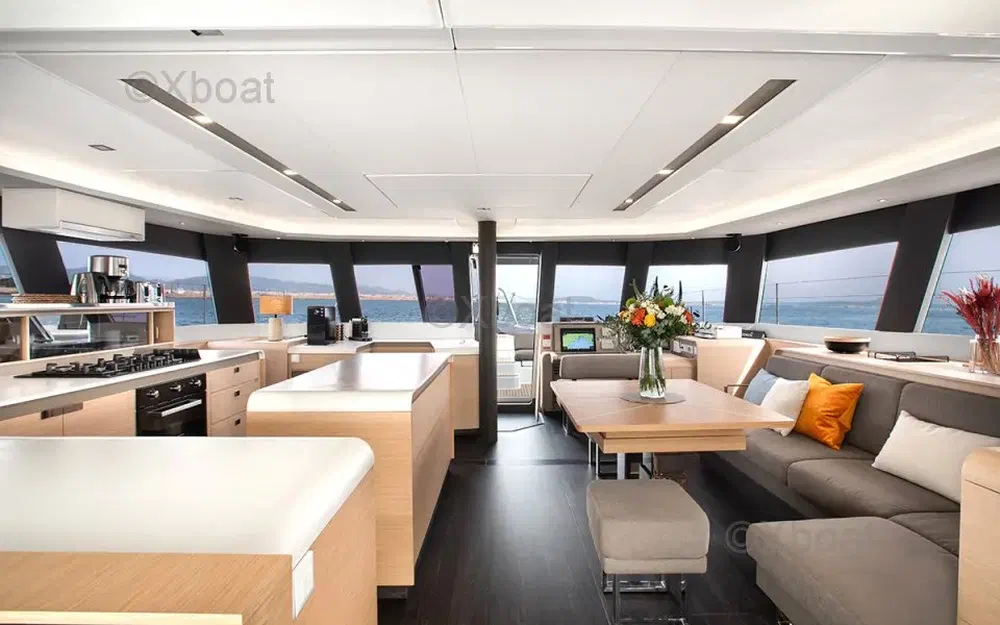 slider 6 Fountaine Pajot Samana 59