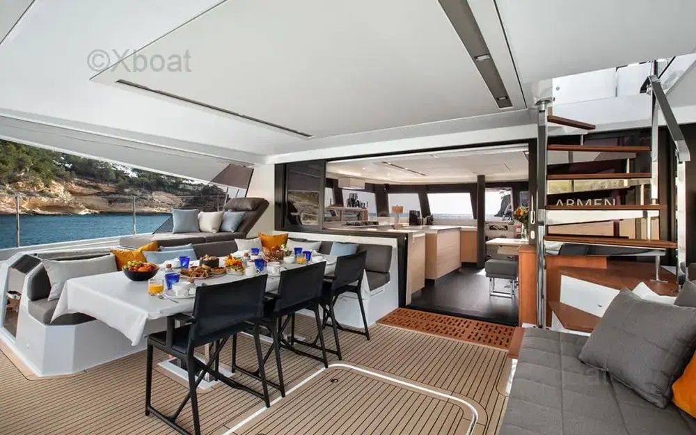 slider 7 Fountaine Pajot Samana 59