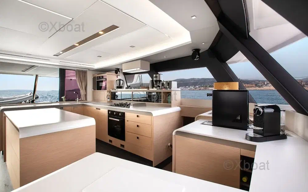slider 8 Fountaine Pajot Samana 59