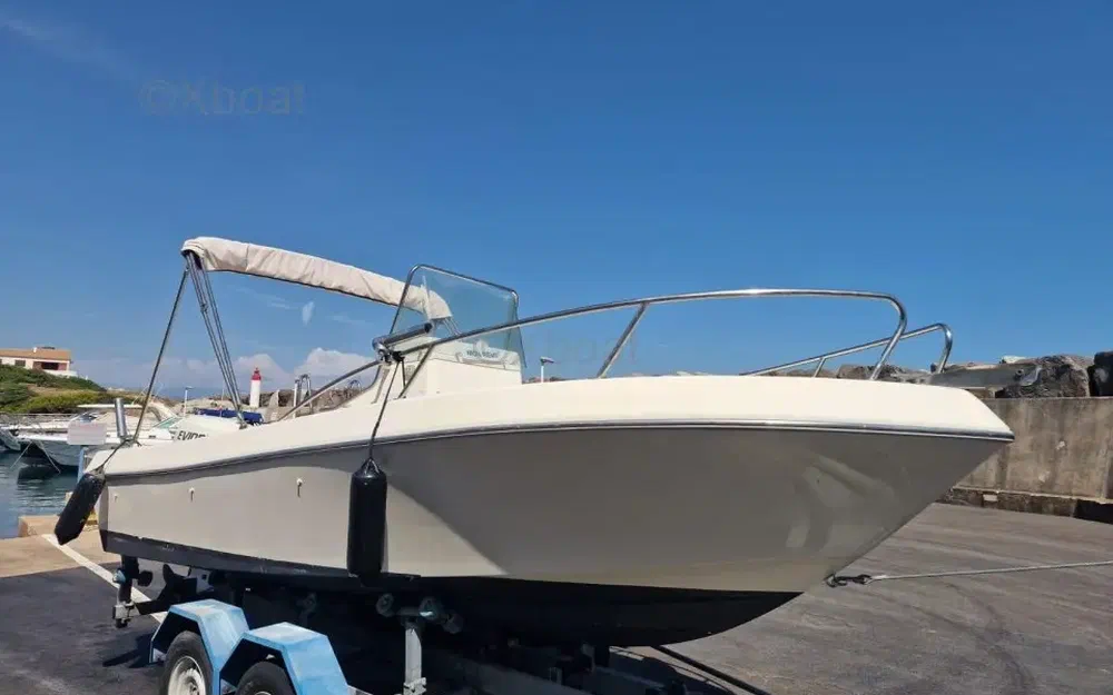 slider 11 Kelt White Shark 175