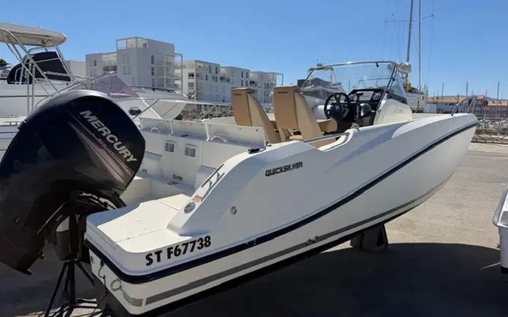 slider 1 Quicksilver 675 Open