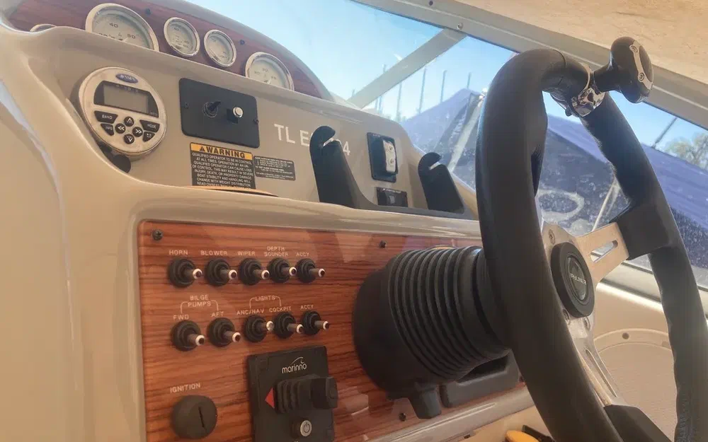 slider 8 Bayliner 275 SB
