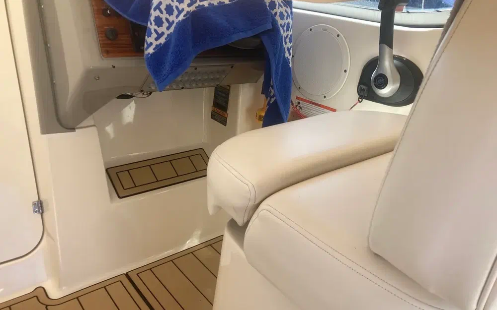 slider 6 Bayliner 275 SB