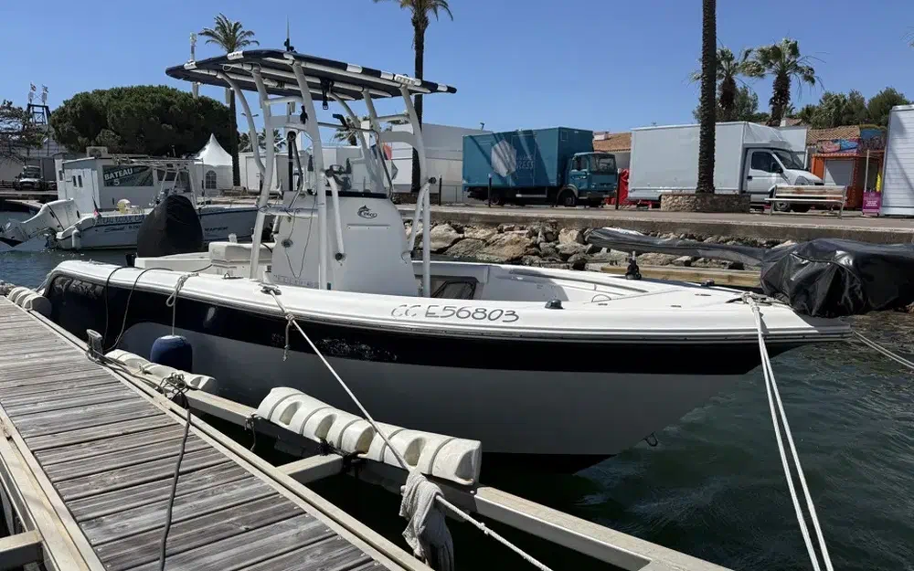 slider 0 Sea Fox 216 CC