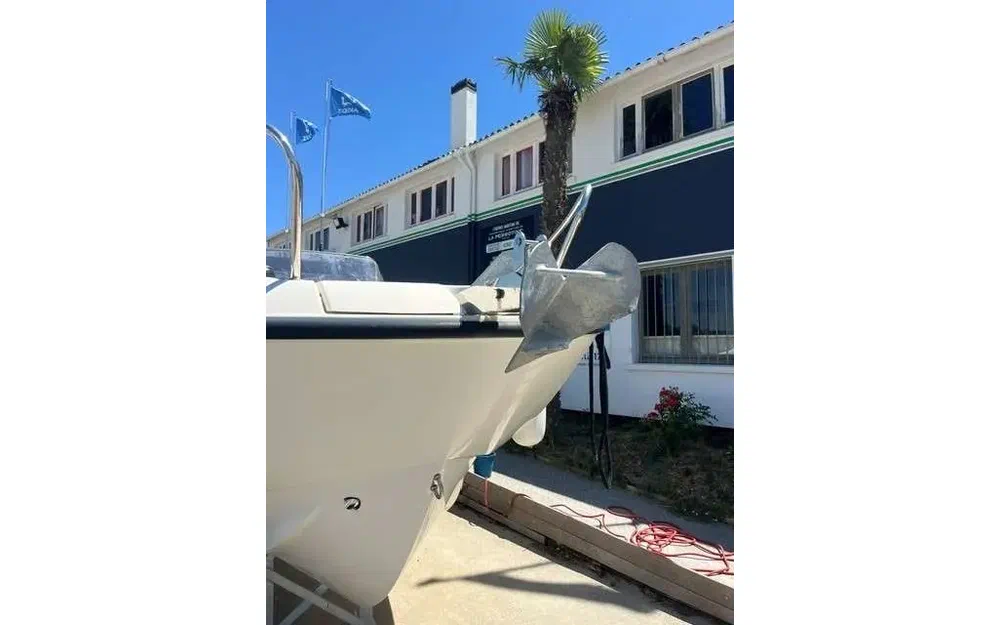 slider 4 Quicksilver 675 Open