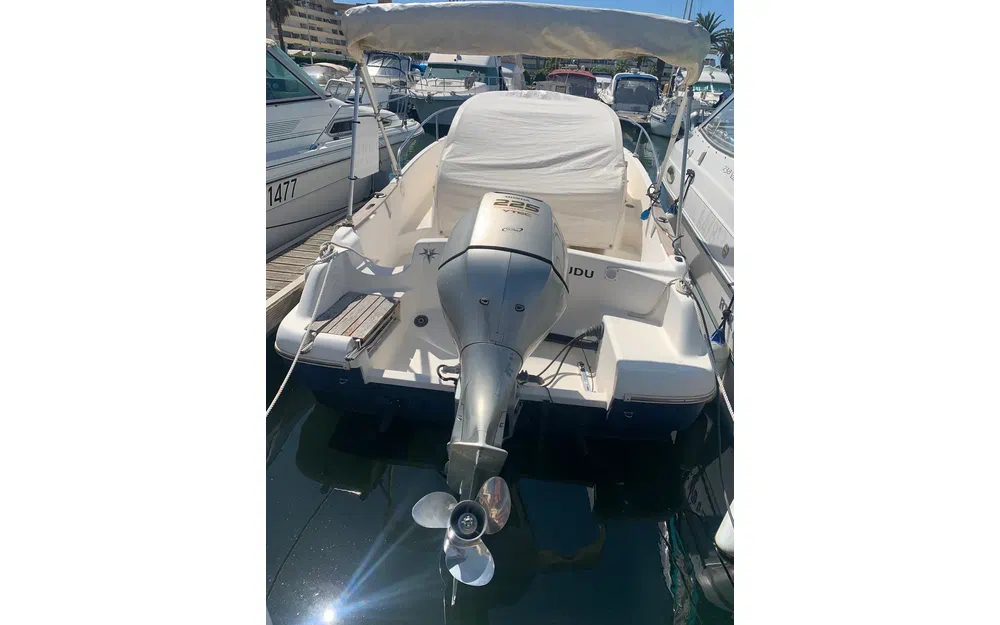 slider 2 Jeanneau Cap Camarat 755 WA