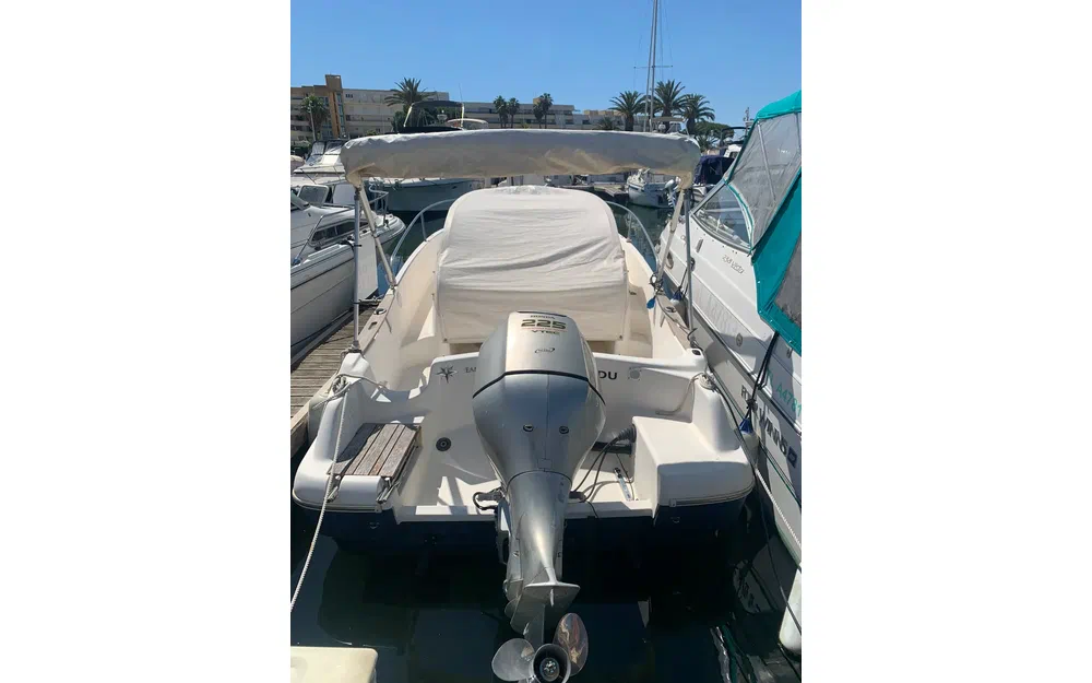 slider 3 Jeanneau Cap Camarat 755 WA