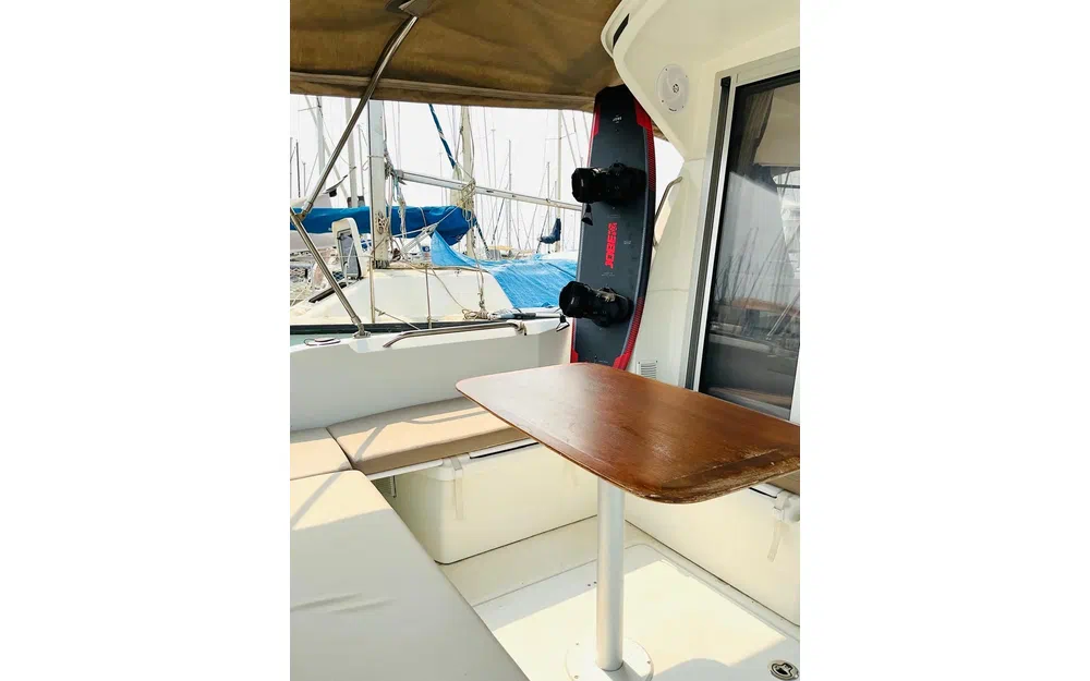 slider 12 Beneteau Antares 8 OB
