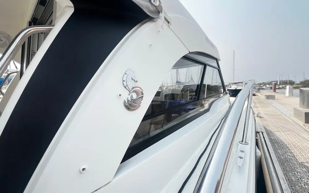 slider 8 Beneteau Antares 8 OB