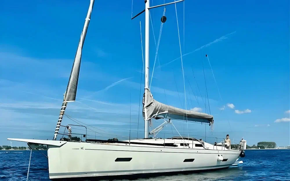 slider 0 Italia Yachts 12.98