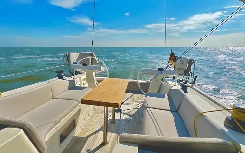 slider 1 Italia Yachts 12.98