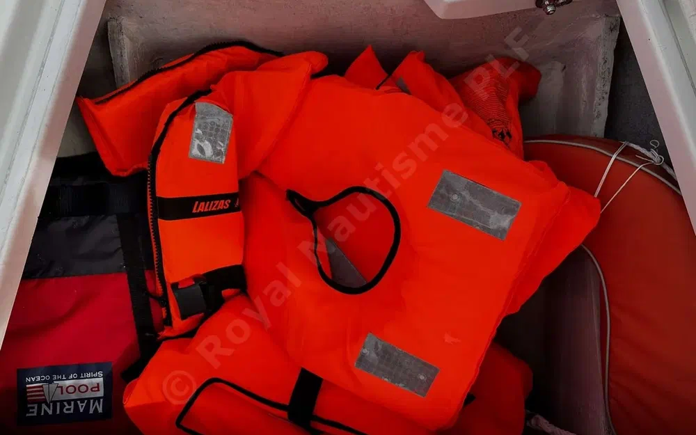slider 17 Pro Marine Helios 23