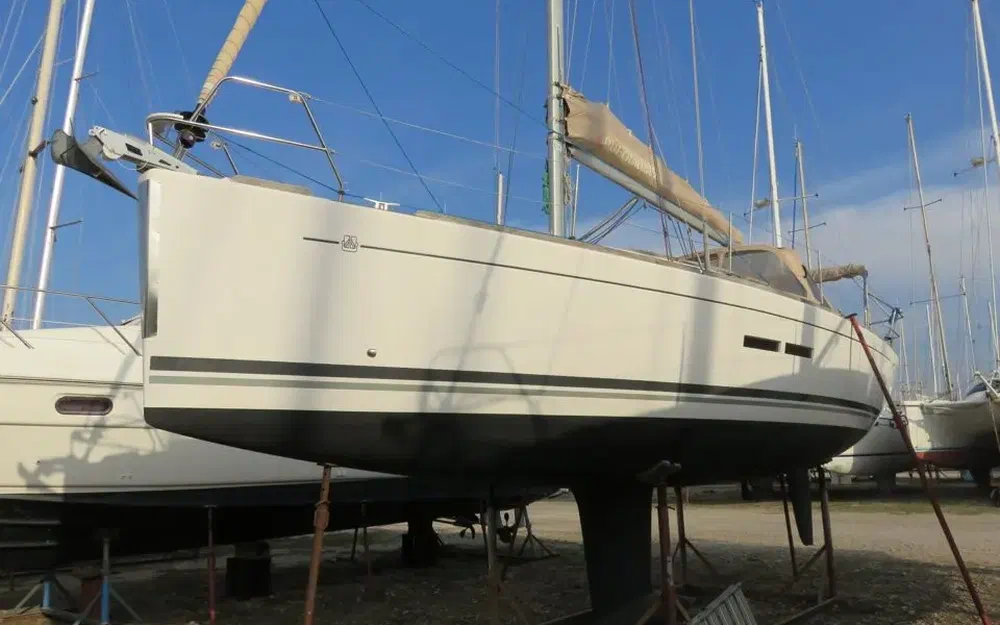 slider 0 Dufour 375 Grand Large