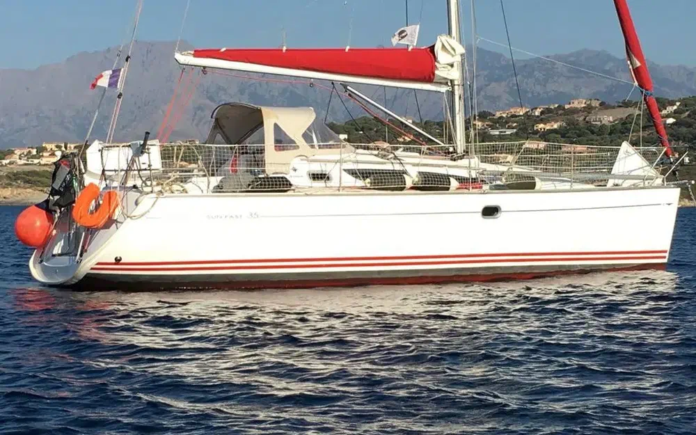 JeanneauSun Fast 35