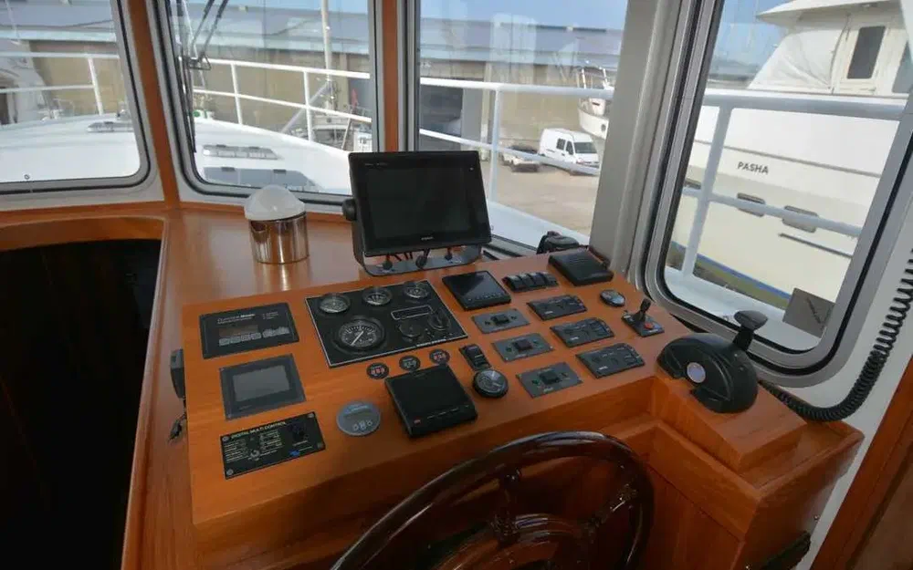 slider 31 Meta Sweet Trawler 45