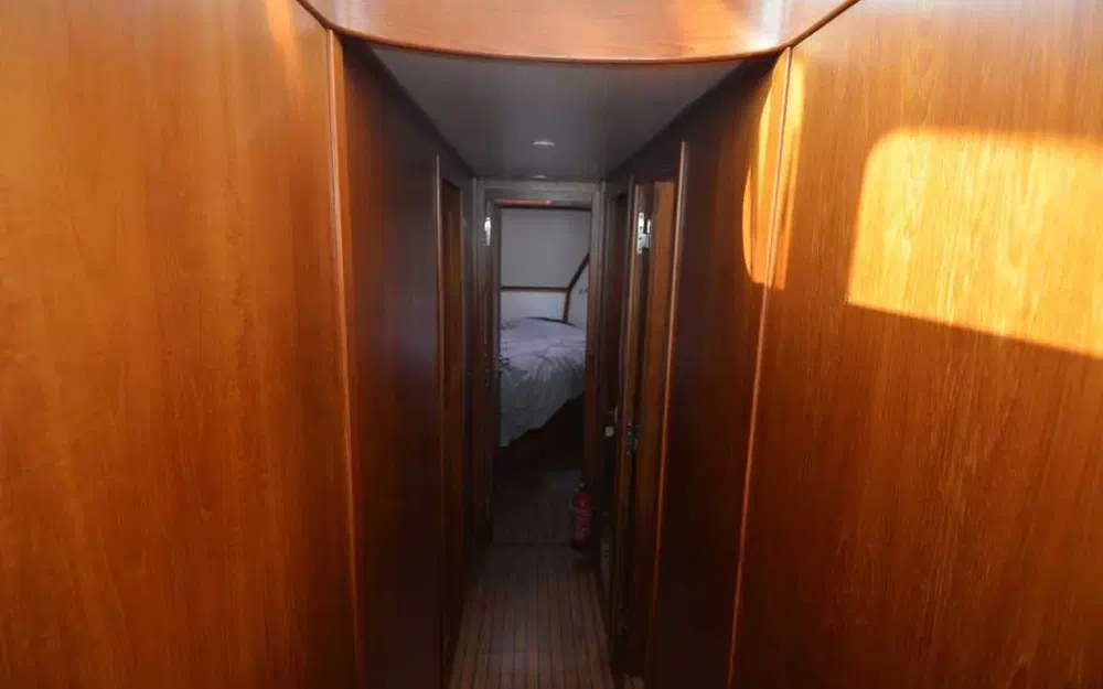 slider 37 Meta Sweet Trawler 45