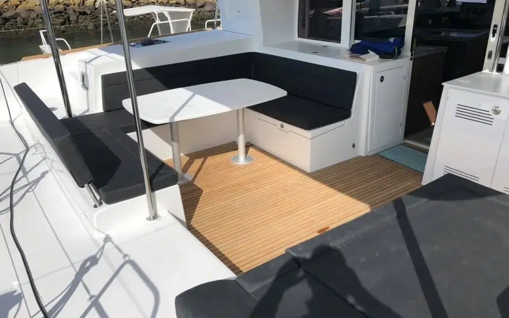slider 6 Lagoon 450 F