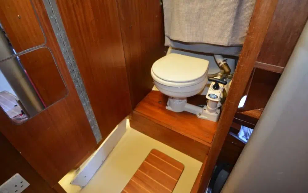slider 21 Albin Marine Ballad