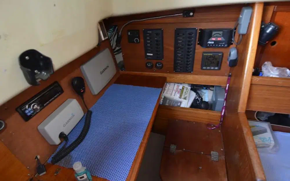 slider 28 Albin Marine Ballad