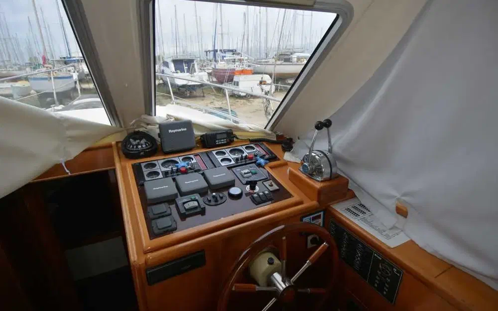slider 16 Sas Vektor 1002 Adria