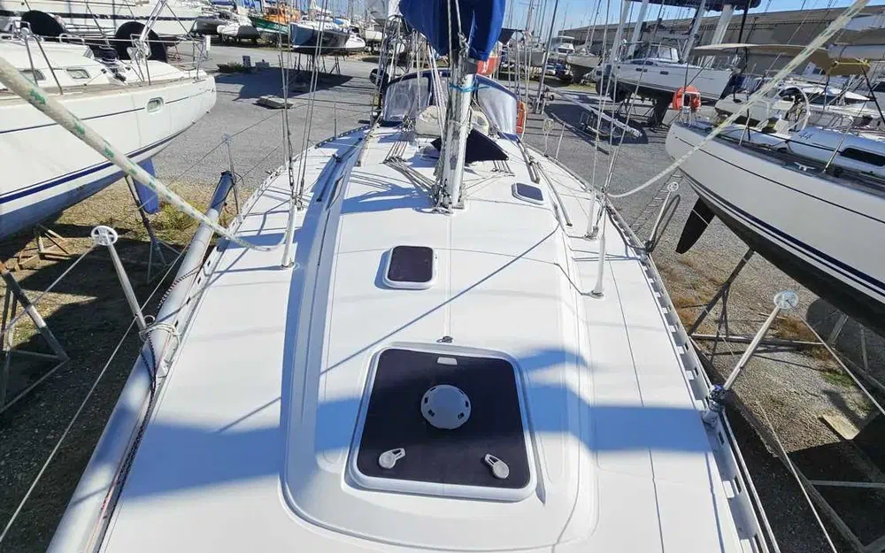 slider 7 Dufour 38 Classic
