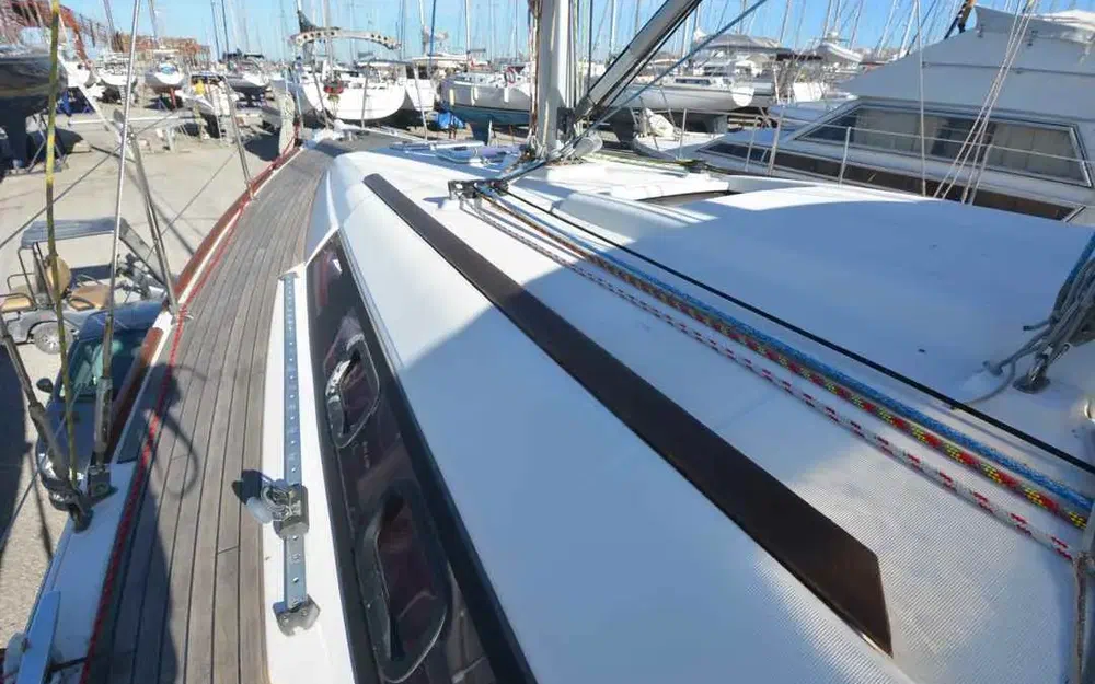 slider 15 Beneteau Oceanis 34