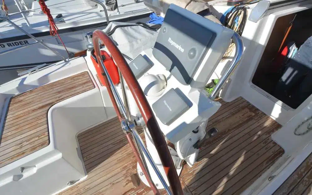 slider 8 Beneteau Oceanis 34