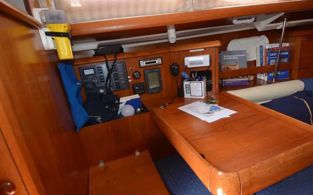 slider 4 Jeanneau Sun Odyssey 37