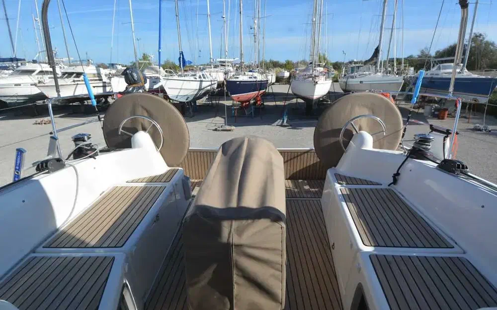 slider 16 Jeanneau Sun Odyssey 410