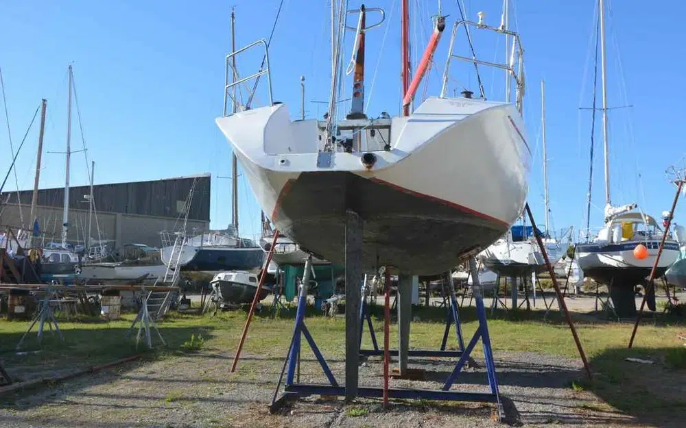 slider 3 Fountaine Pajot Prototype One Tonner