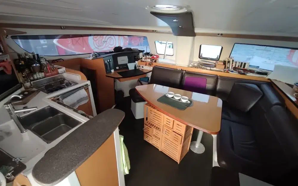 slider 6 Fountaine Pajot Lipari 41