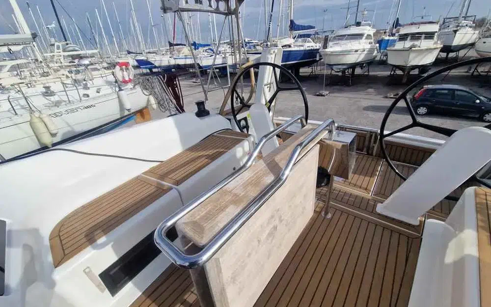 slider 16 Hanse 418