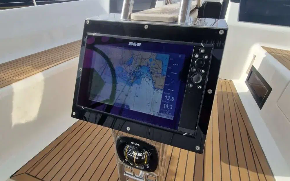 slider 22 Hanse 418
