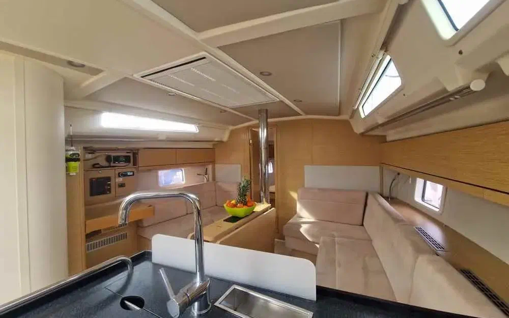 slider 29 Hanse 418