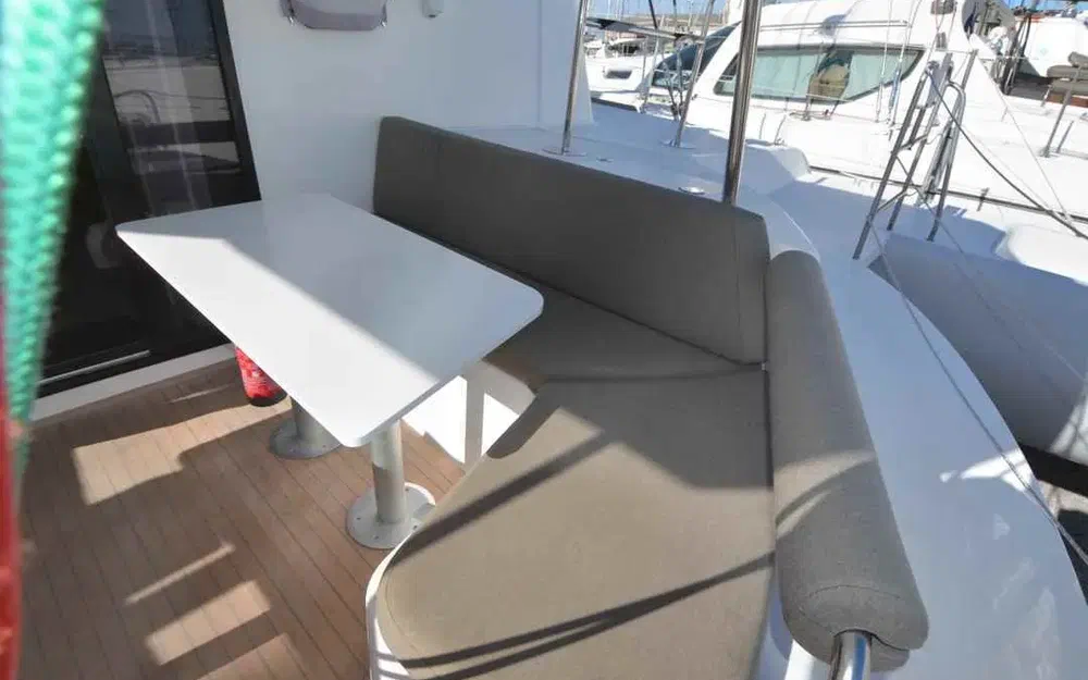 slider 1 Neel Trimarans Neel 45