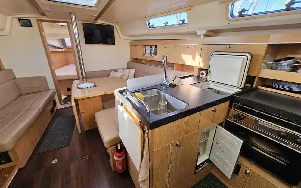 slider 9 Hanse 385