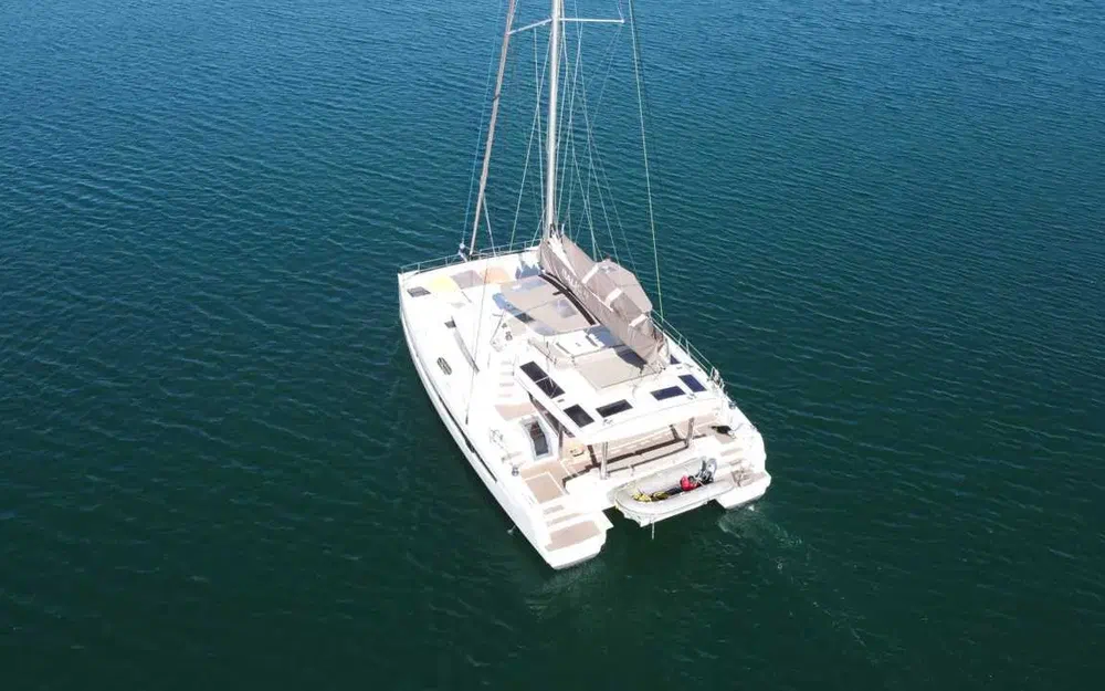 slider 0 Bali Catamarans Bali 5.4