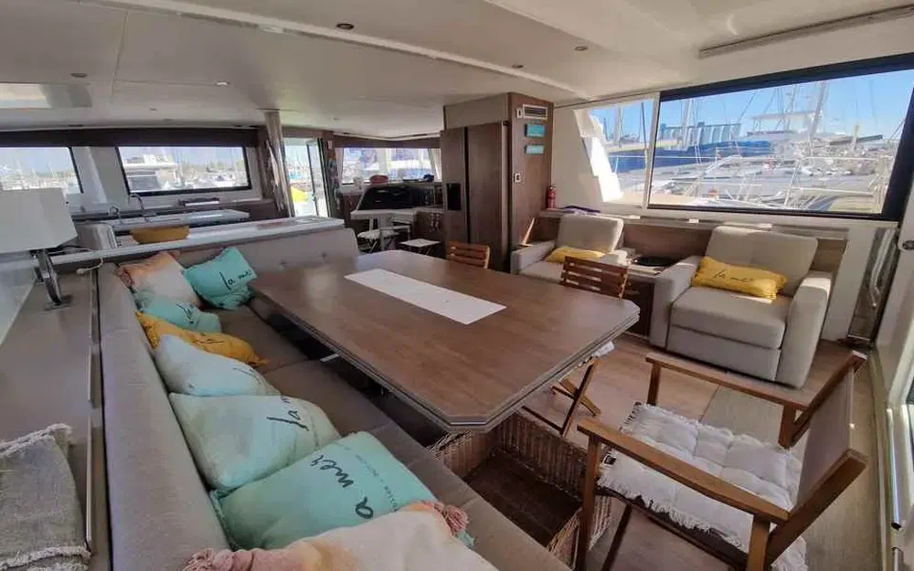 slider 22 Bali Catamarans Bali 5.4