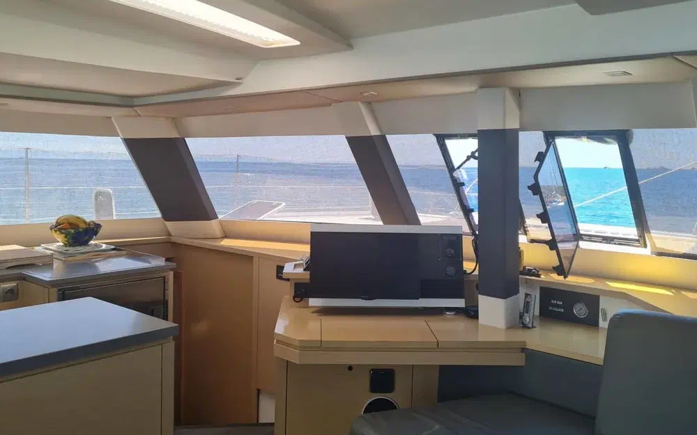 slider 4 Fountaine Pajot Saba 50