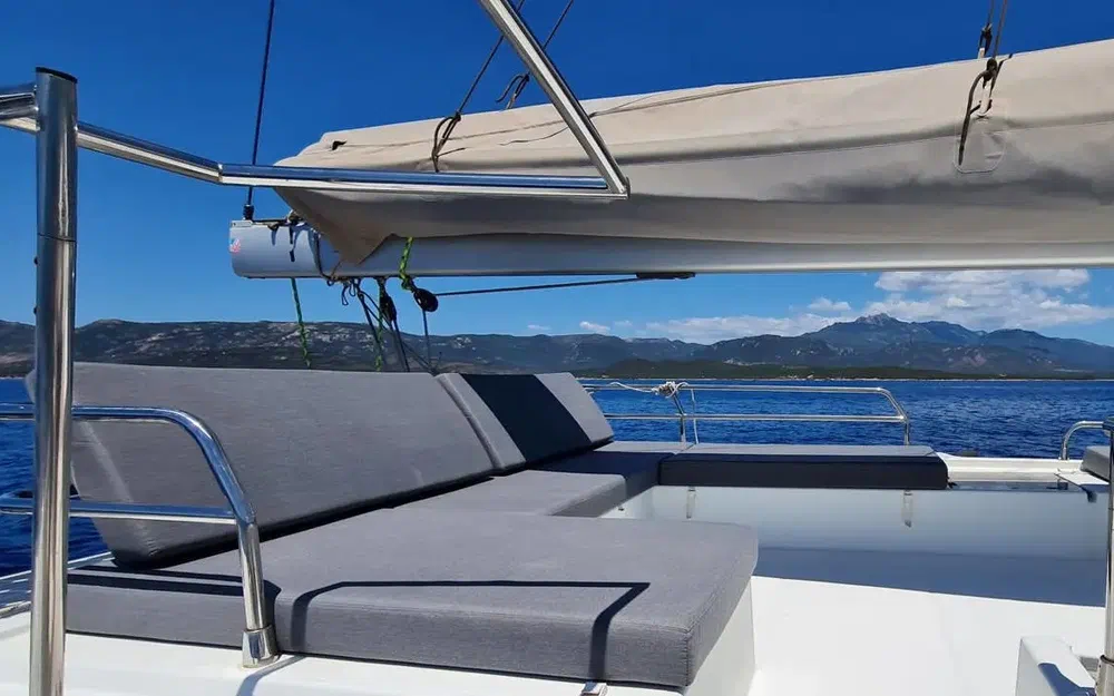slider 6 Fountaine Pajot Saba 50