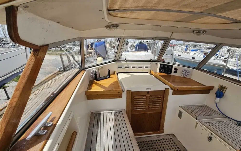 slider 6 Hallberg Rassy 42