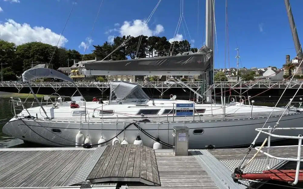 slider 1 Dufour 48