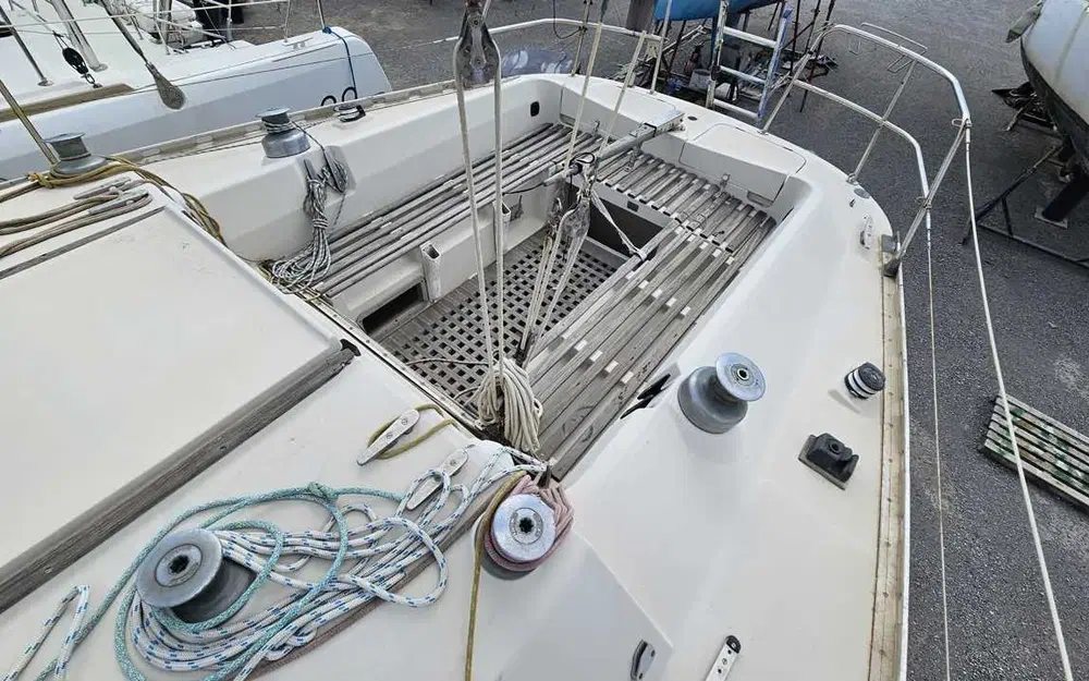 slider 3 Beneteau First 35