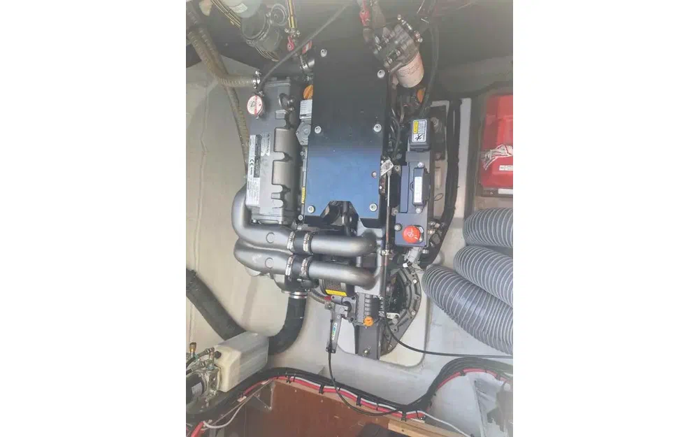 slider 15 Lagoon 50