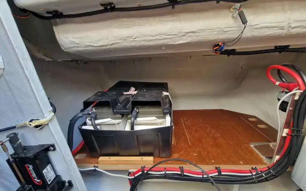 slider 18 Lagoon 50
