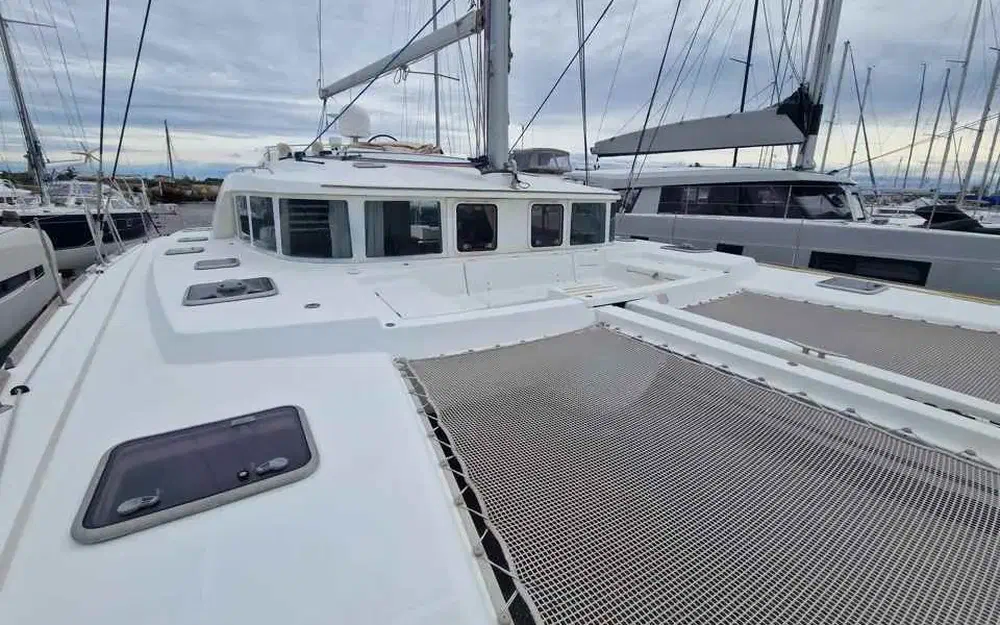 slider 9 Lagoon 440
