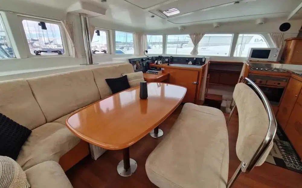 slider 11 Lagoon 440